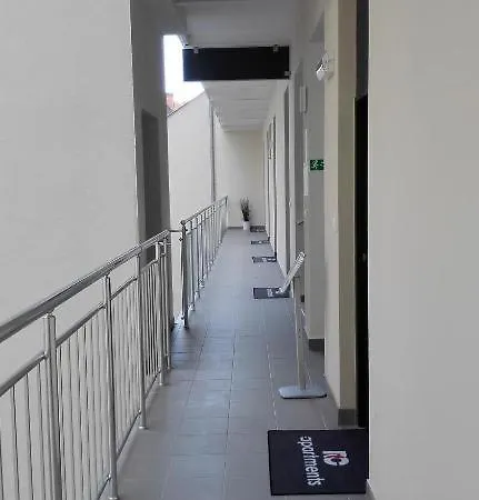 Apartmans In The Center With Privat Parking 아파트