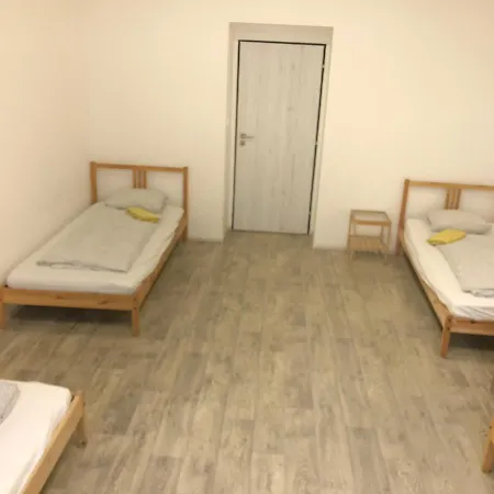 Apartmans In The Center With Privat Parking 아파트 *